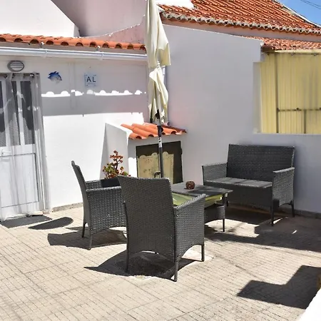 Maison D'almoinha Holiday home *